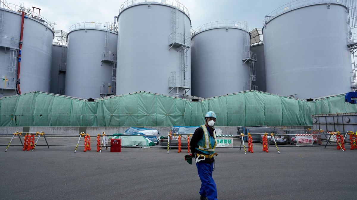 Postoj expertů k vypouštění radioaktivní vody z Fukušimy nebyl jednotný